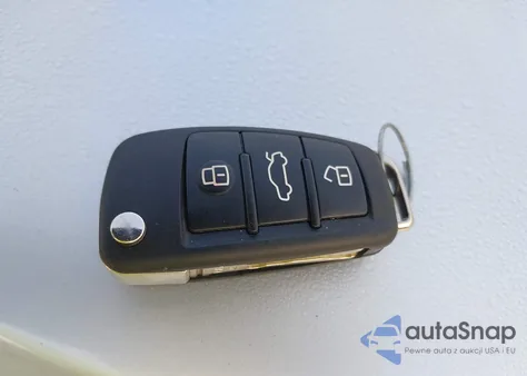 2015 Audi Q3 2.0T Premium Plus из США, поврежденный, VIN WA1GFCFS4FR010231